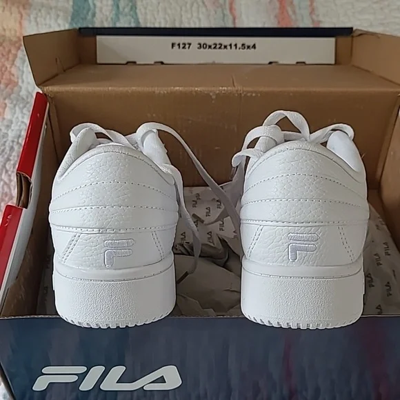 Fila brand new white sneakers - Picture 4 of 9